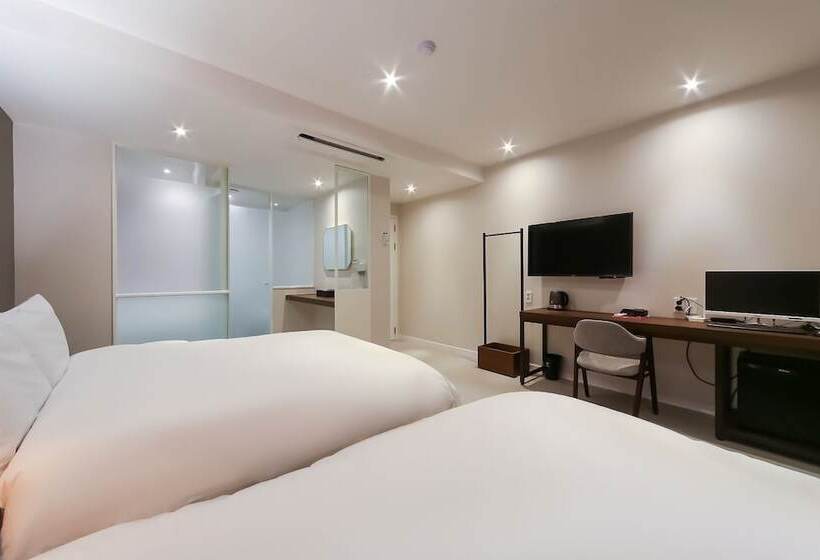 Мотель Busan Daeyeondong Hotel Bosco