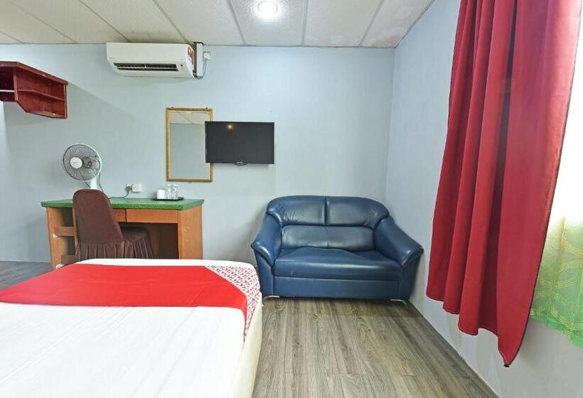 Oyo 90846 Hotel Akasia