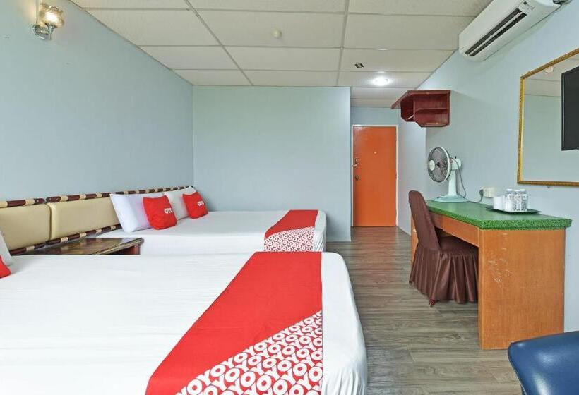 Oyo 90846 Hotel Akasia