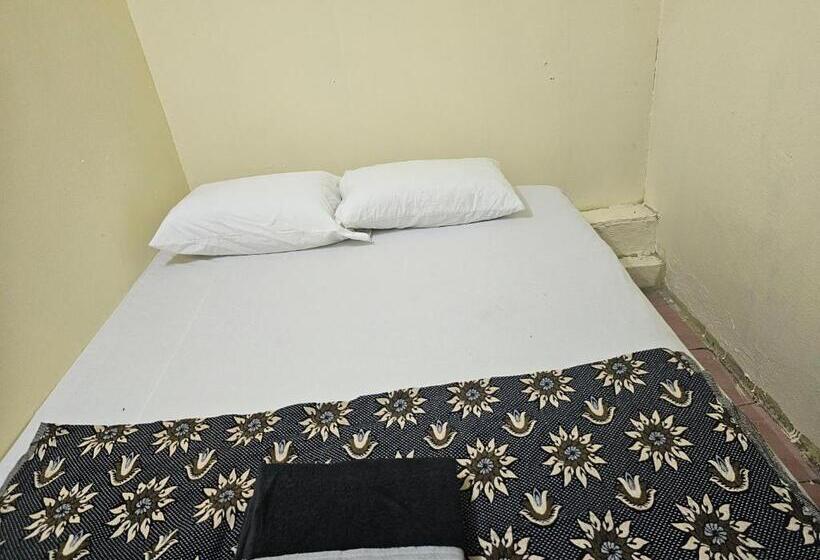 Oyo 90867 Hotel Bintang Inns