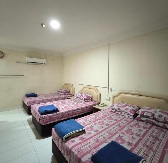 Oyo 90895 Hotel Ikia