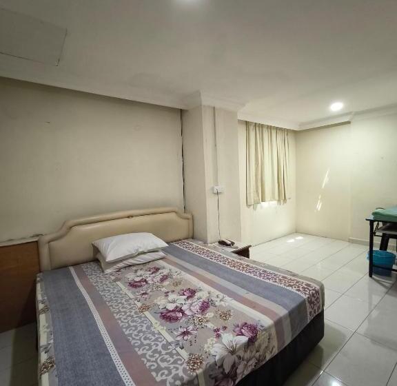 Oyo 90895 Hotel Ikia