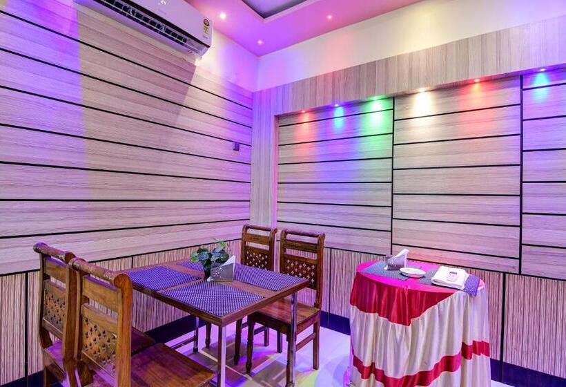 Oyo Flagship Hotel Mahal