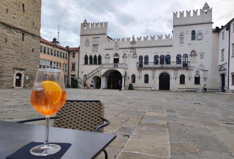 پانسیون Altana Rooms