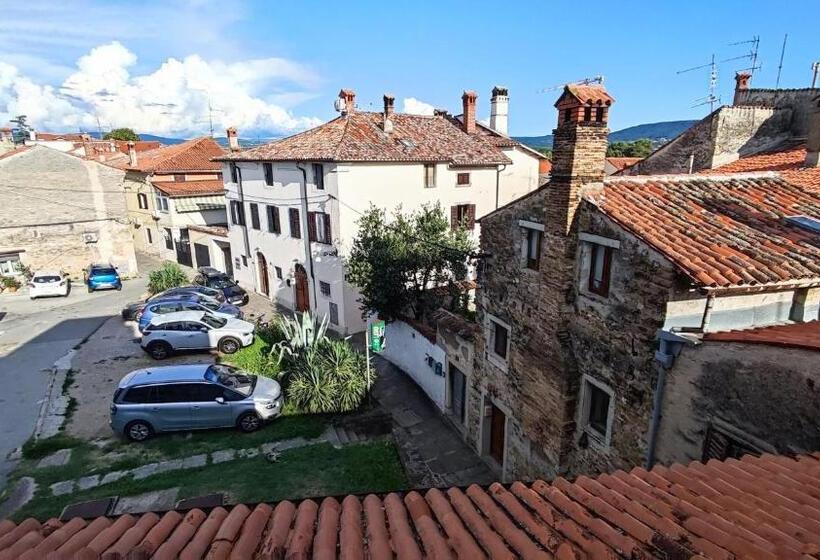 پانسیون Altana Rooms