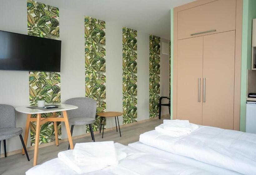 Пансион Anton Apartmanház