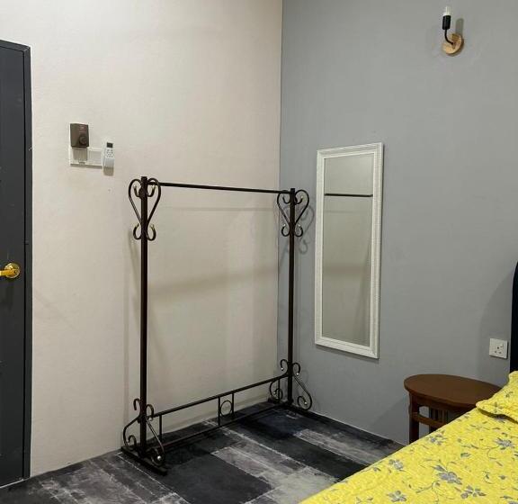 بنسيون Aurora Roomstay