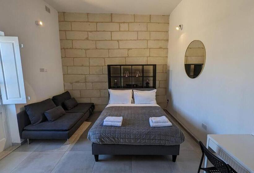 پانسیون Casa Cospicua Knight Residency