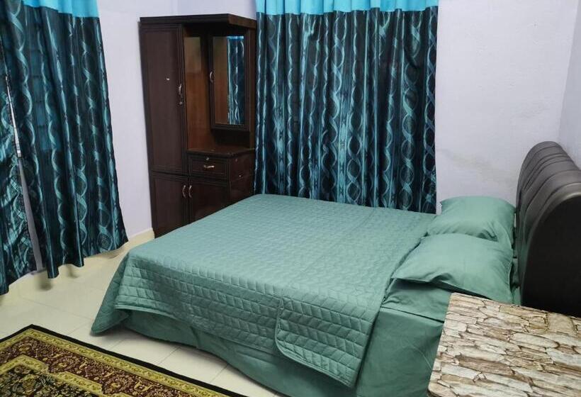 بنسيون Desa Kemboja Homestay