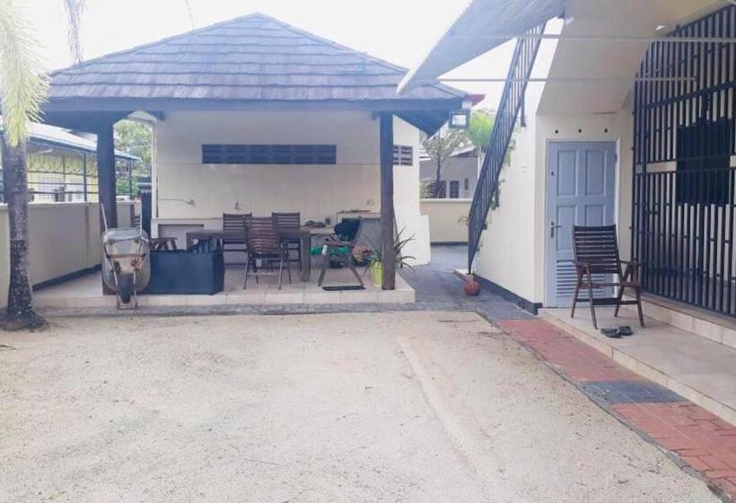 پانسیون Elementz Villa