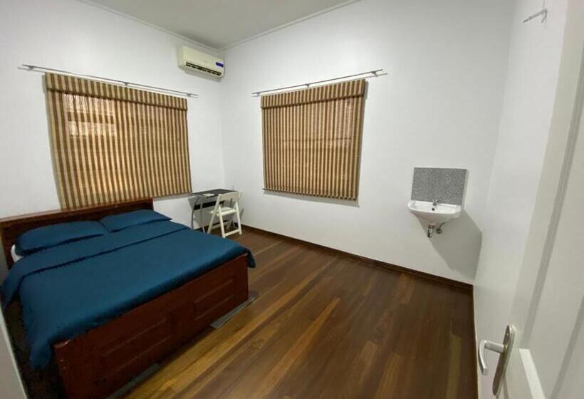 پانسیون Elementz Villa