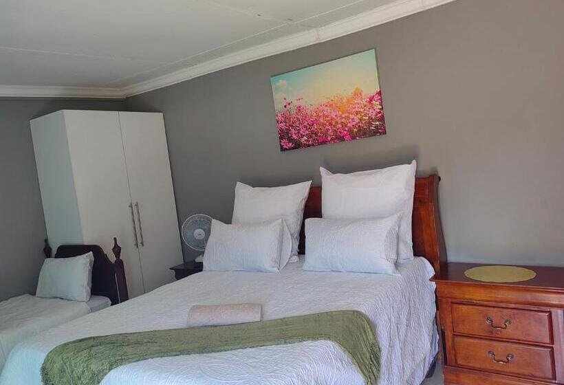 펜션 Good And Proper Guest Lodge