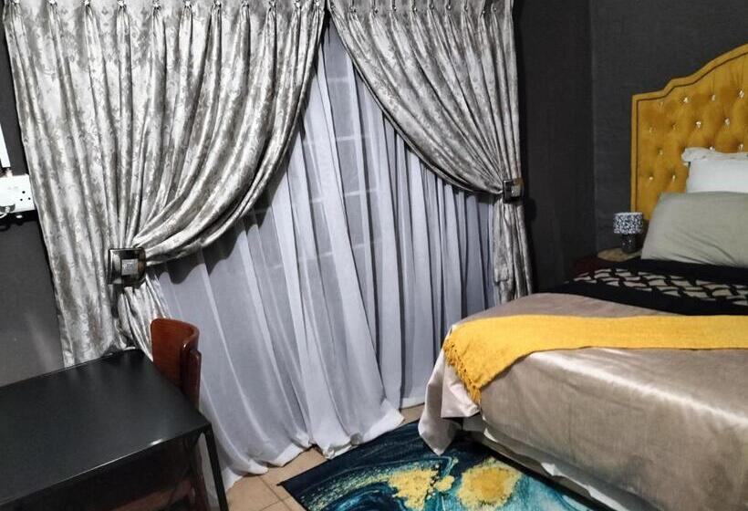 펜션 Good And Proper Guest Lodge