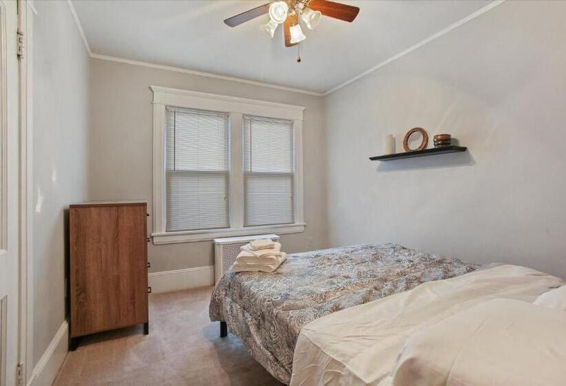 پانسیون Greenridge Getaway:near Universities & Attractions