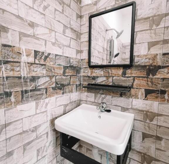 פנסיון Inap Idaman 5 With 2 Queen Bed In Kubang Kerian