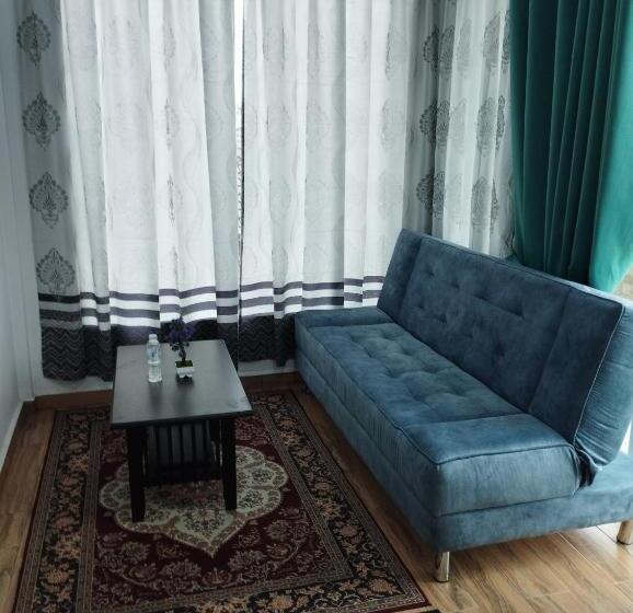 פנסיון Inap Idaman 7 5 Pax 2 Queen Plus 1 Sofa Bed