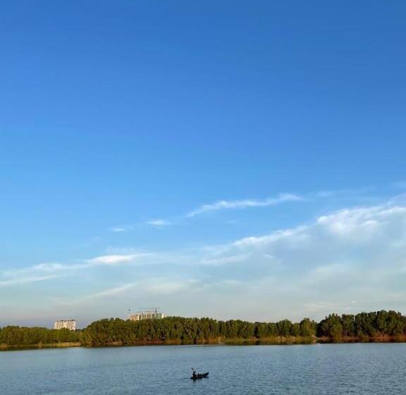 Pension Jane And Hari Lakehouse