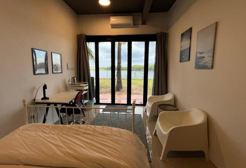 Pension Jane And Hari Lakehouse