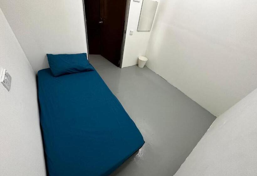 膳宿费 Jiaxin Dormitory Setia Indah 家馨青年旅宿