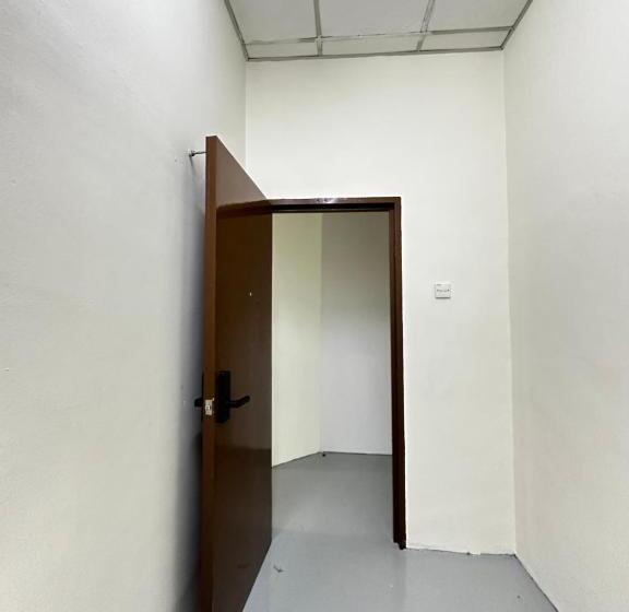 膳宿费 Jiaxin Dormitory Setia Indah 家馨青年旅宿