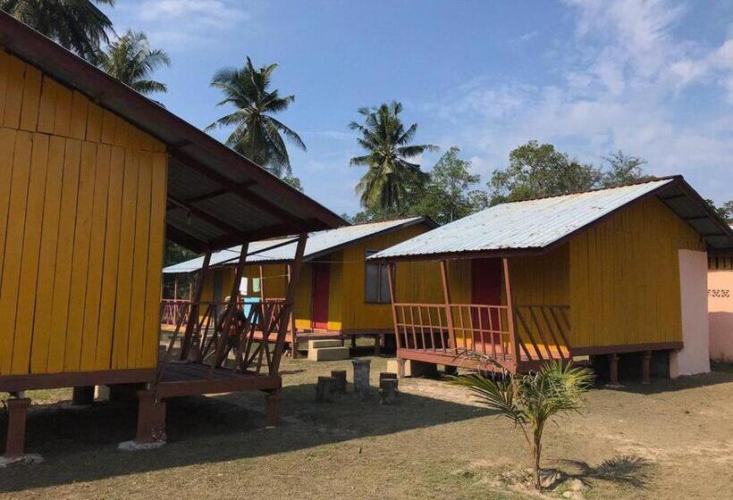 פנסיון Mersing Chalet Teluk Sisek