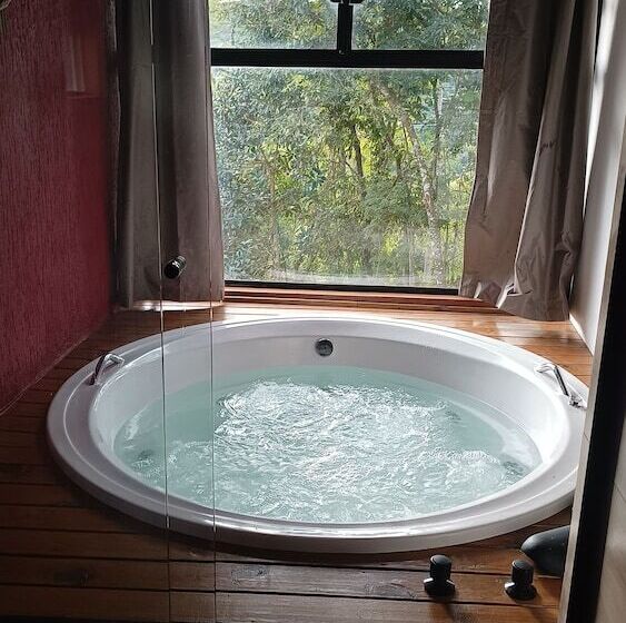 ペンション Mountain House Hospedagem