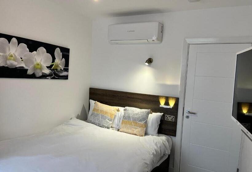 膳宿费 Pinewood Guest House