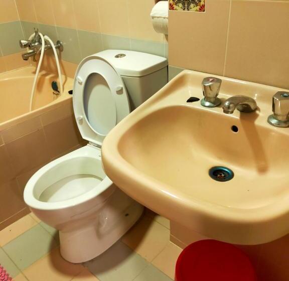 بنسيون R2l5y Room 1 With Balcony And Bathroom