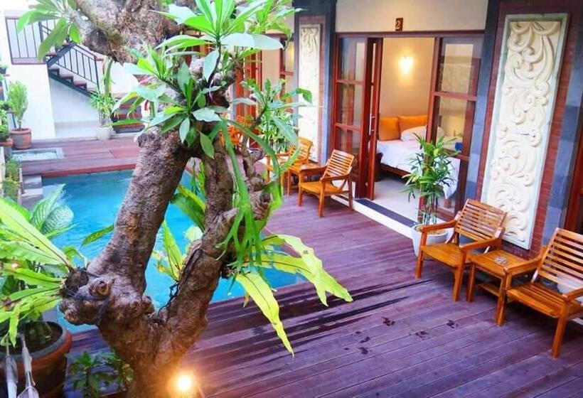 פנסיון Sari Sedana Guesthouse