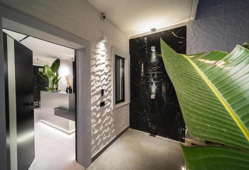 پانسیون The Cave Suites Spa