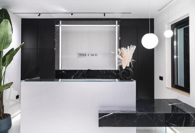 پانسیون The Cave Suites Spa