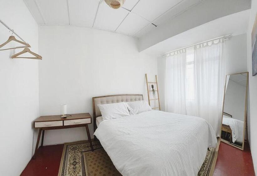 ペンション The Classy Romaakar