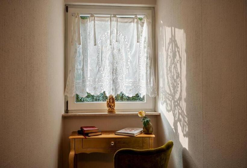 Pension Im Landhausstil Im Brombachtal, Odenwald