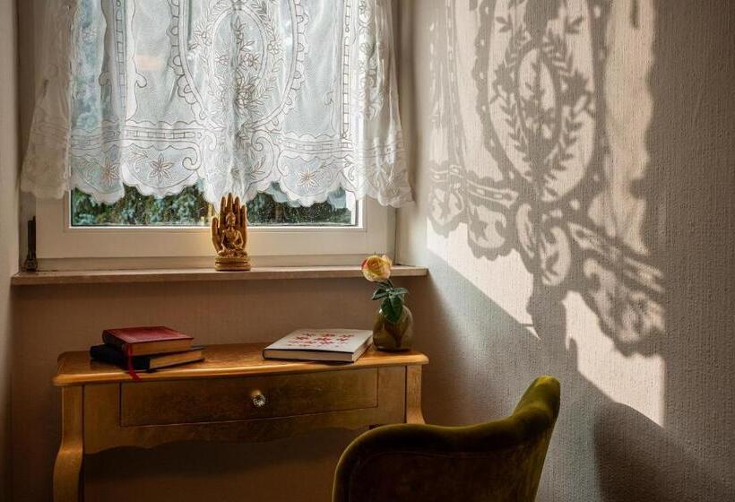 Pension Im Landhausstil Im Brombachtal, Odenwald