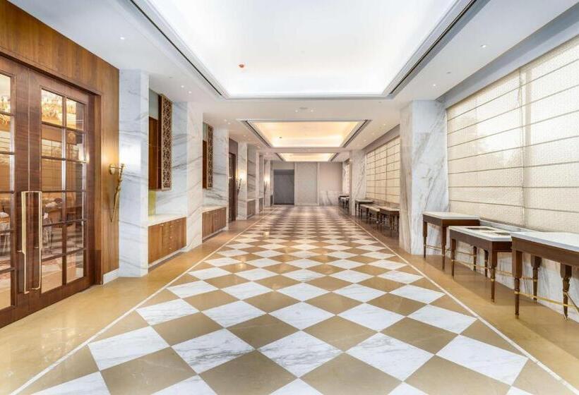 Radisson Collection Hotel & Spa, Riverfront Srinagar