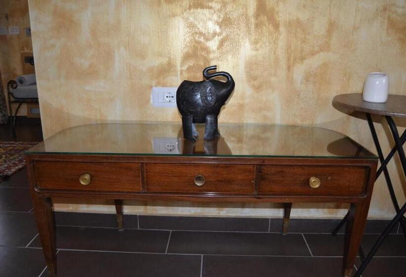 리조트 Kodra E Godenve