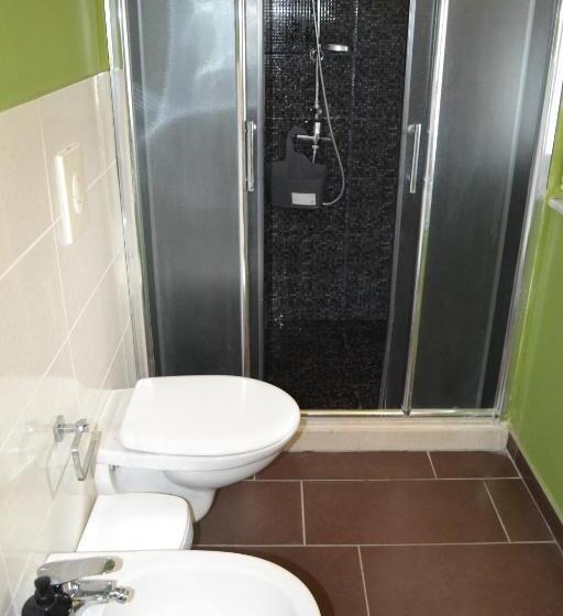 리조트 Kodra E Godenve