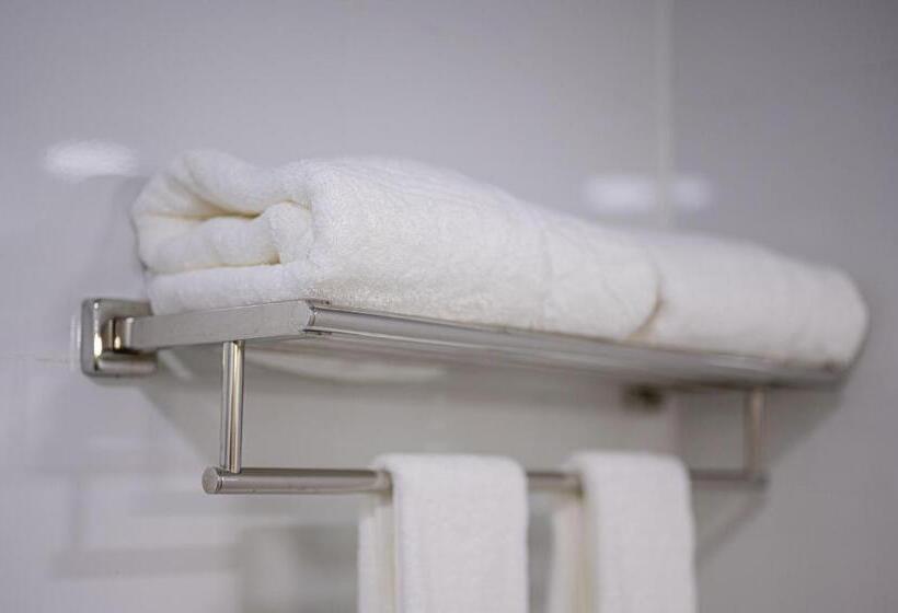 فندق Semporna Garden