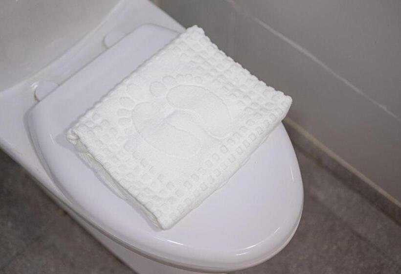 בית מלון כפרי Semporna Garden