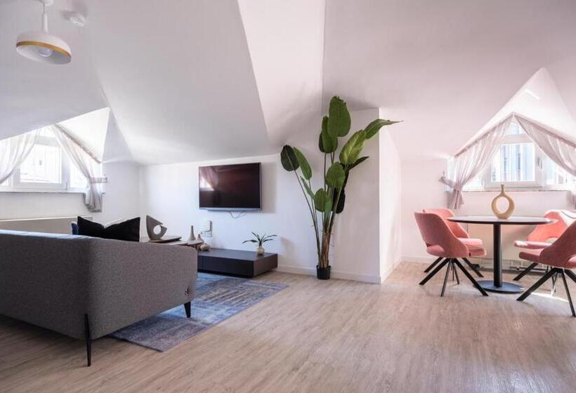 Stella Stays Istanbul Etiler