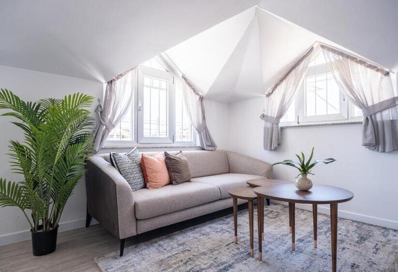 Stella Stays Istanbul Etiler