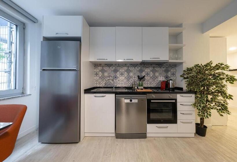 Stella Stays Istanbul Etiler