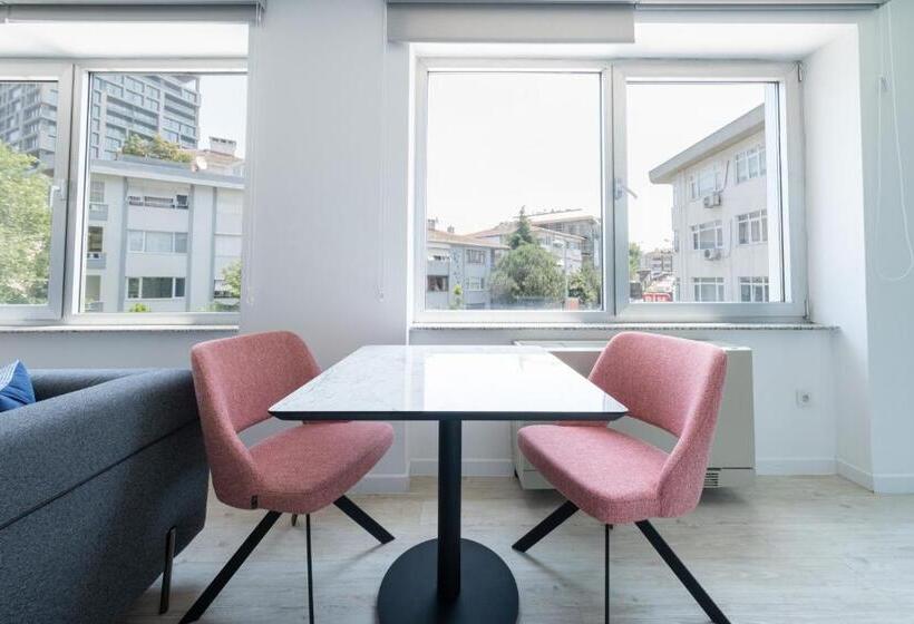 Stella Stays Istanbul Etiler