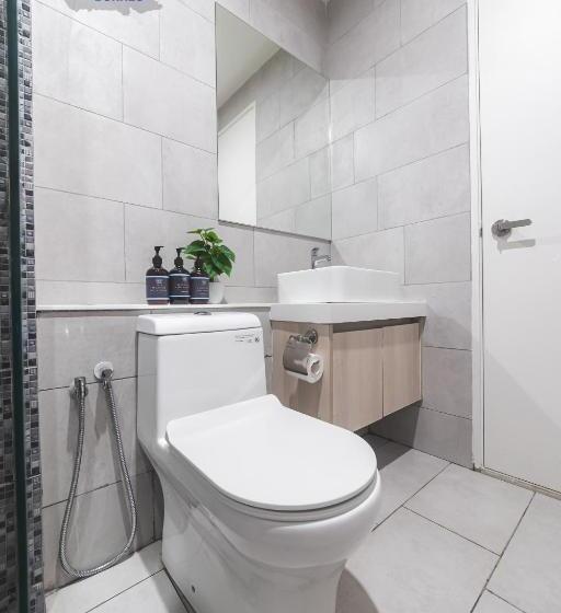 The Shore Kk By Perfect Host Borneo