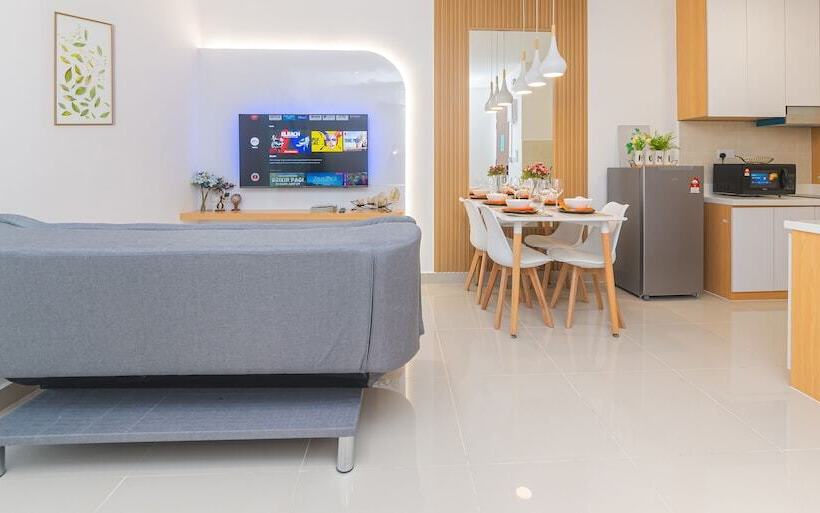 The Shore Kk By Perfect Host Borneo