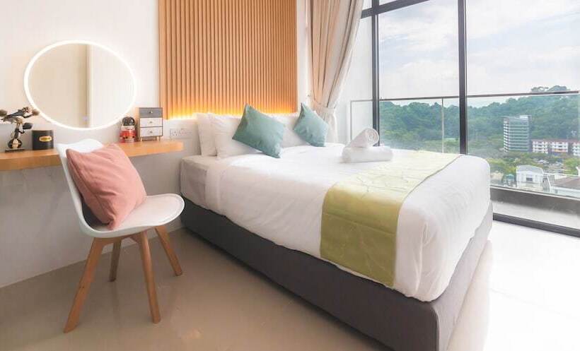 The Shore Kk By Perfect Host Borneo