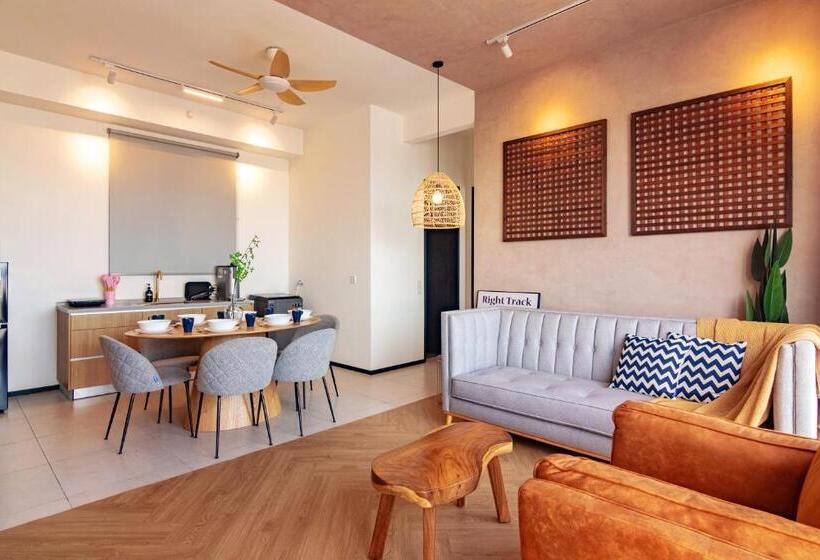 Urban Suites, Autograph Collection By Stellar Alv