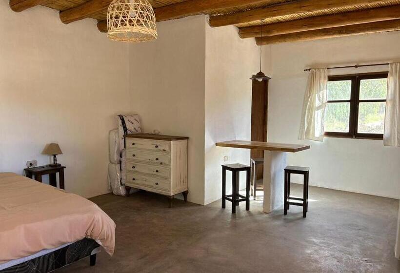 호스텔 El Encuentro Cabaña Con Vistas A Los Cerros Maimará