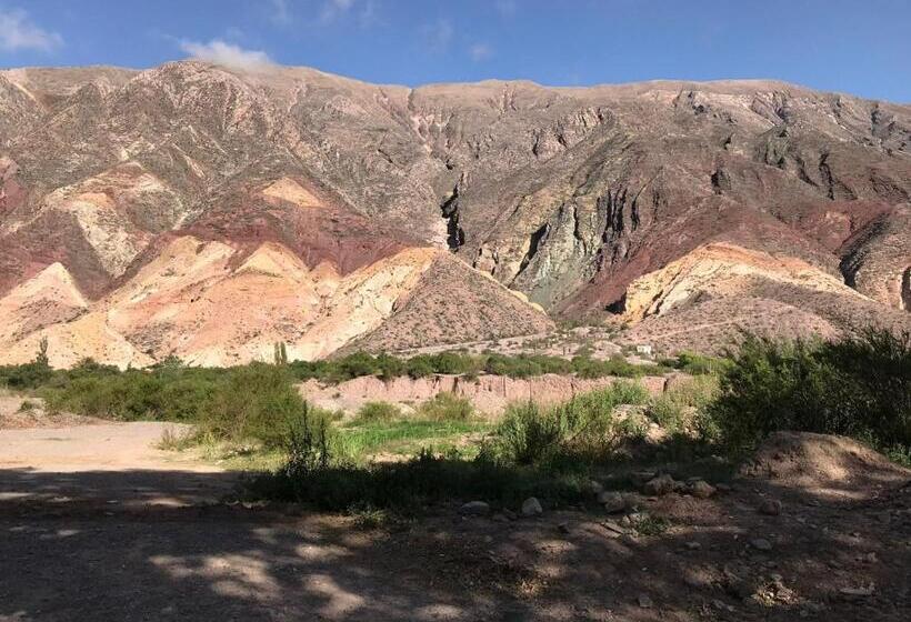 호스텔 El Encuentro Cabaña Con Vistas A Los Cerros Maimará