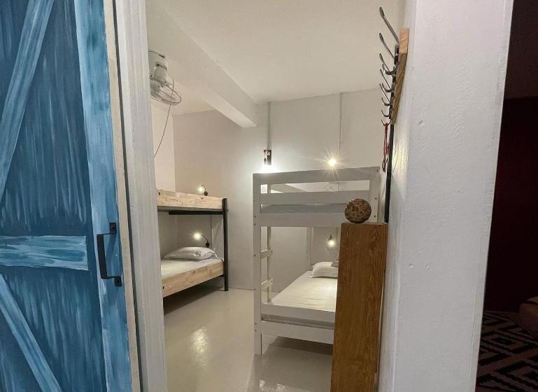 Общежитие Im Santai Lodge